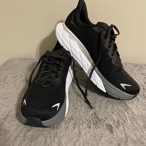 Hoka Men’s Arahi 6 Size 11.5 Wide
